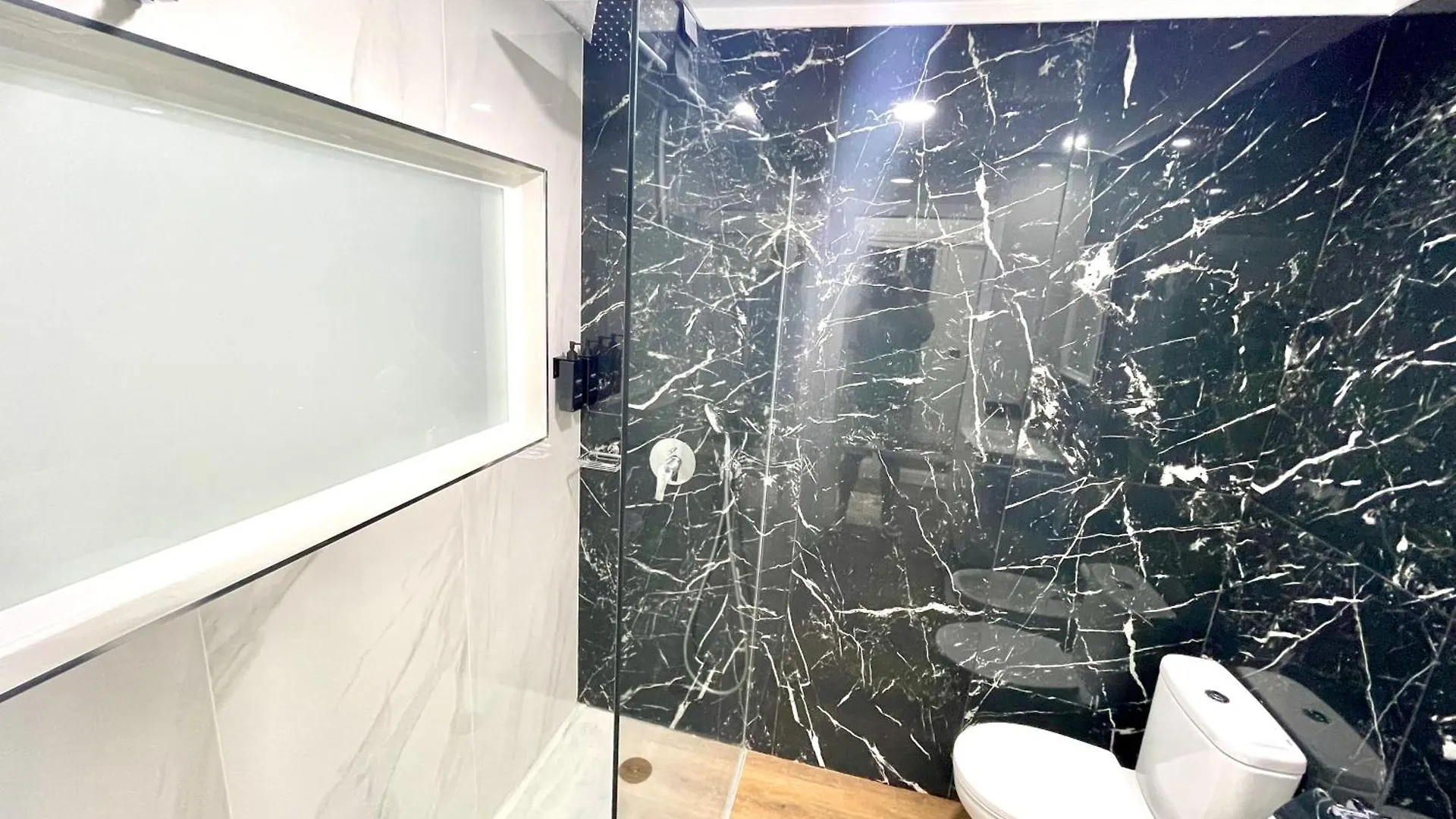 토레몰리노스 La Nogalera Luxury & Pleasure 아파트