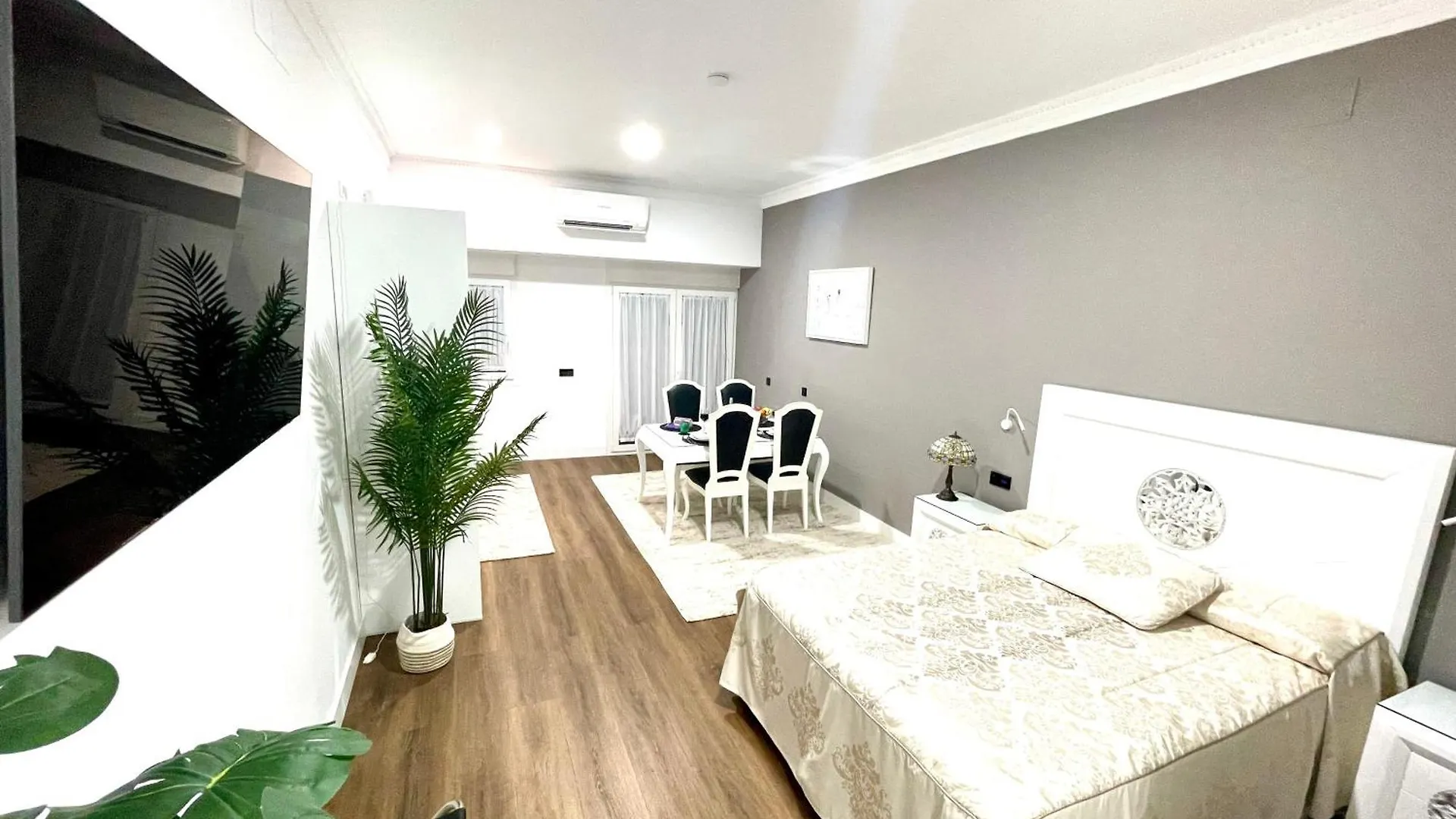 토레몰리노스 La Nogalera Luxury & Pleasure 아파트